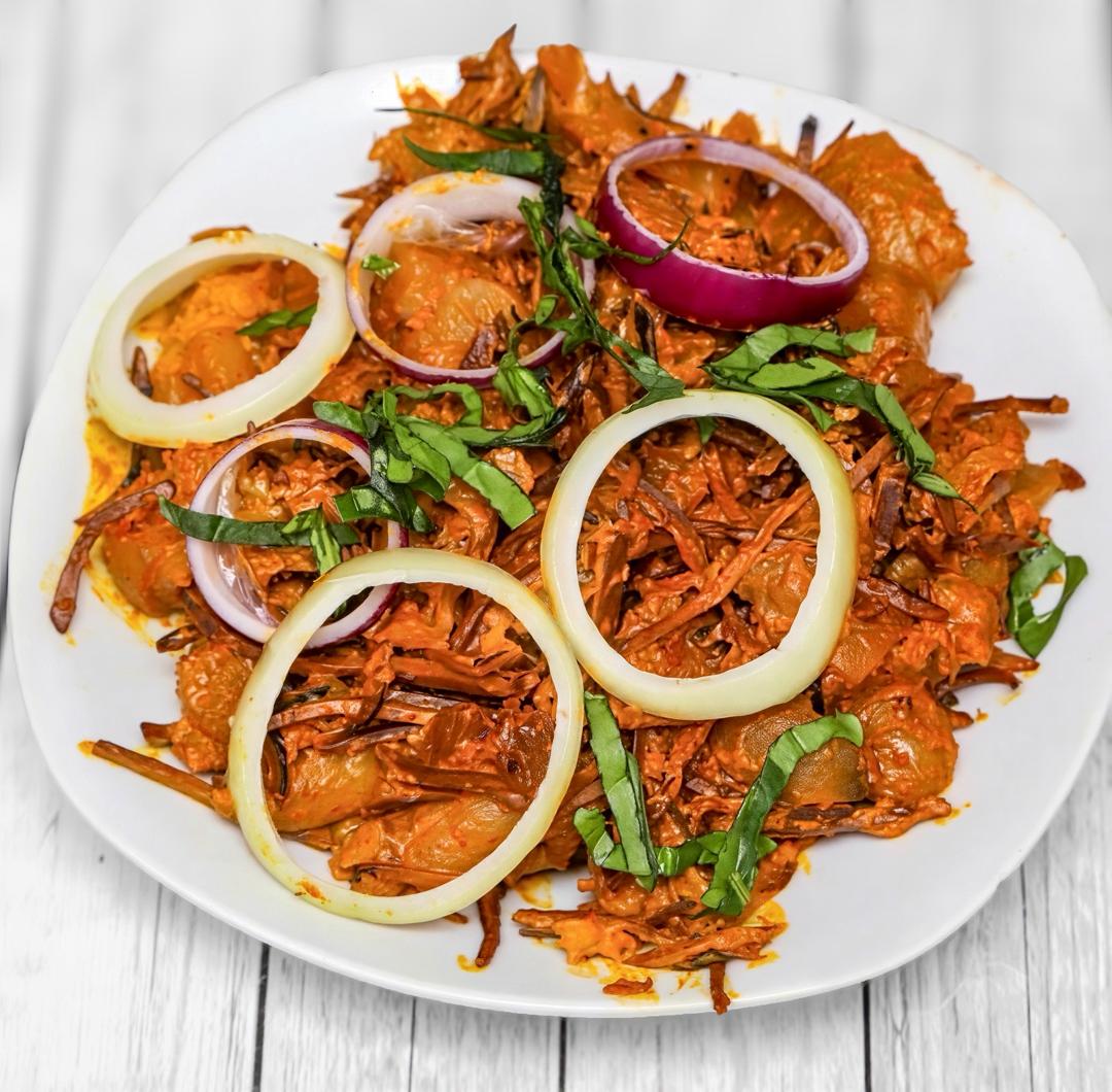 A richly seasoned DeLife Kitchen dish with fresh herbs