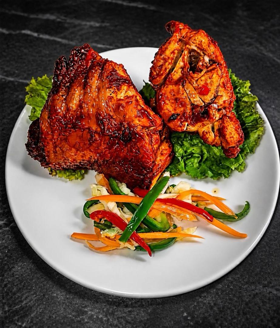 Glazed grilled chicken with fresh vegetables